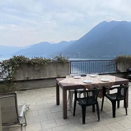 Apartment The Silver With Terrace View