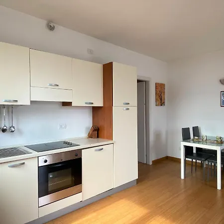 The Silver With Terrace View Apartment Argegno