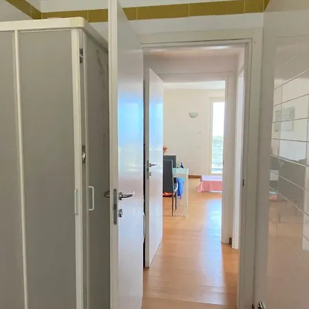 The Silver With Terrace View Apartment Argegno